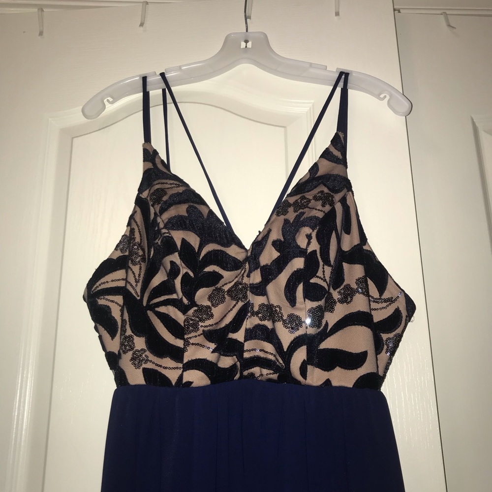 Selling a Davis bridal dress (never been worn)